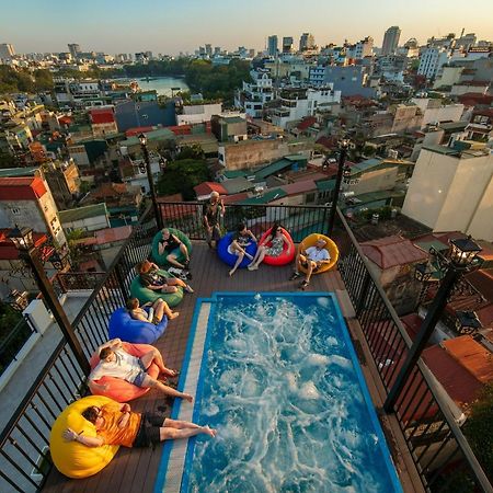 Lakeview Backpackers Hostel & Rooftop Bar Hanoï Extérieur photo